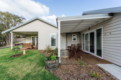 Stablebase - Accommodation Brunswick Heads 4