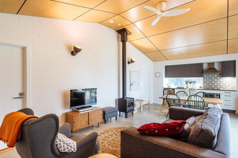 Stablebase - Accommodation Brunswick Heads 15