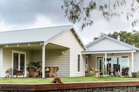 Stablebase - Accommodation Brunswick Heads 1