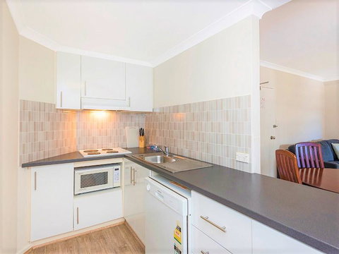 Perth West End Apartment 504 - Accommodation Brunswick Heads 14