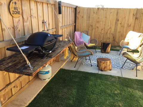 Stylish Colourfull Getaway - Accommodation Brunswick Heads 1