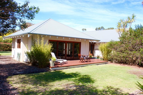 Moana Spa Villas - Prime Yallingup Location - Accommodation Brunswick Heads 0