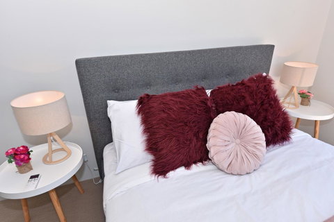 Modern Apartment Redcliffe Near Perth Airport: 0126 - Accommodation Brunswick Heads 7