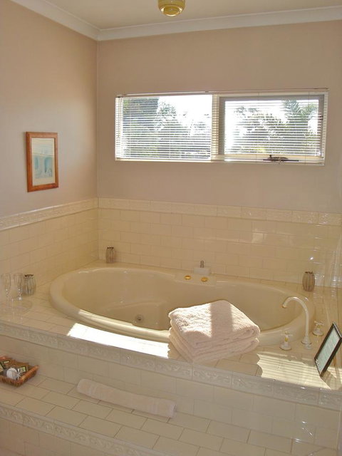 Lanterns Retreats - Accommodation Brunswick Heads 20