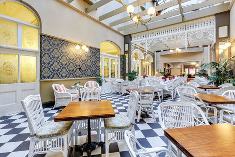 Hadley\'s Orient Hotel - Accommodation Brunswick Heads 1