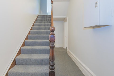 4 Bedroom House - Hobart CBD - Free Parking - Free WIFI - Accommodation Brunswick Heads 7