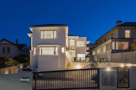 110 Hampden Apartments - Accommodation Brunswick Heads 0