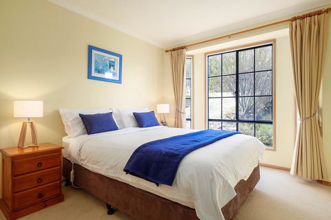 Omaroo Cottage Bruny Island - Accommodation Brunswick Heads 9