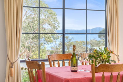 Omaroo Cottage Bruny Island - Accommodation Brunswick Heads 5