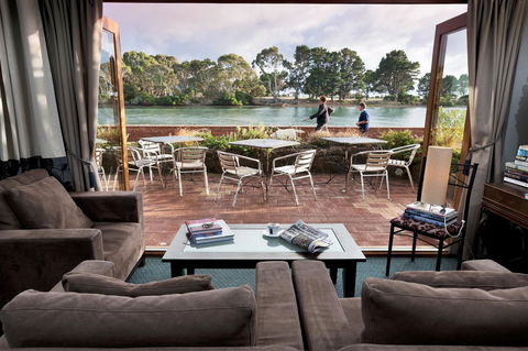 The Waterfront Wynyard - Accommodation Brunswick Heads 8