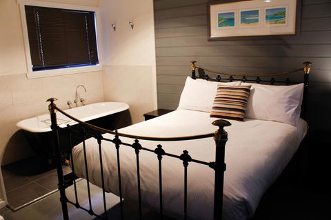 Mermaids Of Bicheno - Accommodation Brunswick Heads 7