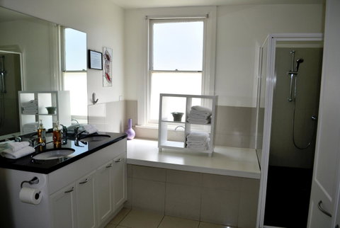 Belton Apartments-Hedge Cottage - Accommodation Brunswick Heads 14