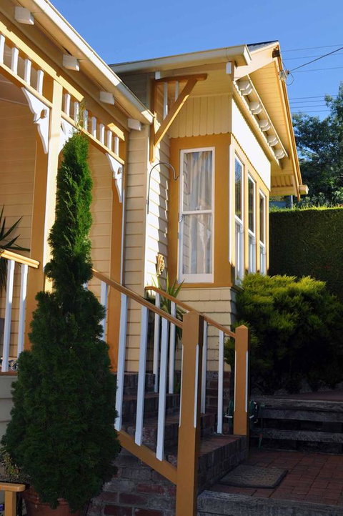 Belton Apartments-Hedge Cottage - Accommodation Brunswick Heads 0