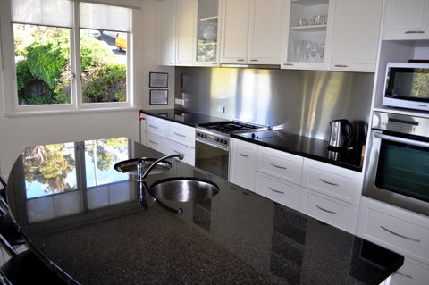 Belton Apartments-Hedge Cottage - Accommodation Brunswick Heads 25