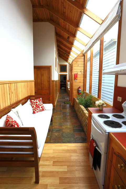 @ The Beach & Not Quite @ The Beach Holiday Cottages - Stanley - Accommodation Brunswick Heads 11