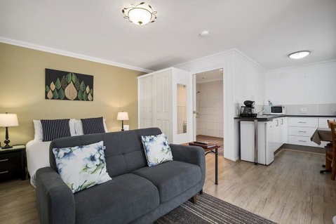 Oyster Cove Chalet - Accommodation Brunswick Heads 2