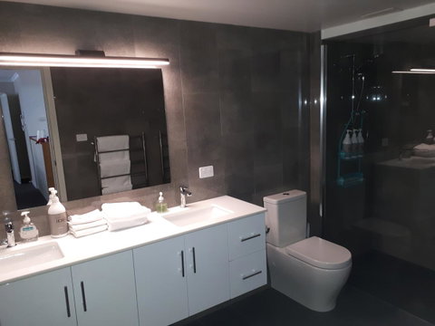 Jenatt Apartments Salamanca - Accommodation Brunswick Heads 6
