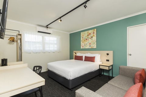 Nightcap At Balaclava Hotel - Accommodation Brunswick Heads 0