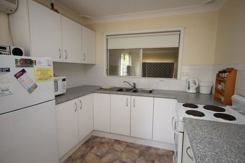NORTH HAVEN SEA BREEZE - 9 David Campbell St , North Haven - Accommodation Brunswick Heads 0