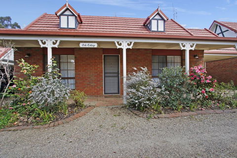 Oak Cottage - Tudor Village Unit 5 - Accommodation Brunswick Heads 0