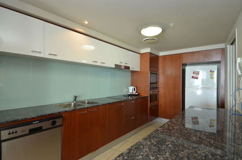 Ocean And Waterway View, 34th Floor, Chevron Renaissance - Accommodation Brunswick Heads 3