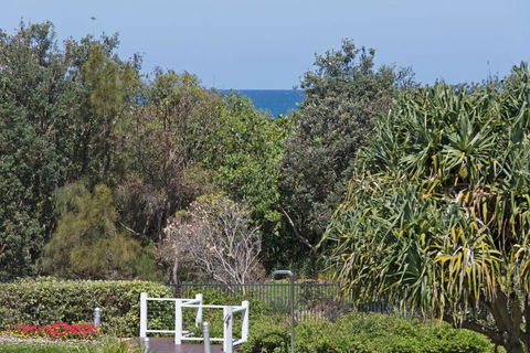 OCEAN RETREAT ON SALT 5203 - Accommodation Brunswick Heads 3