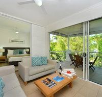 Ocean Sounds 2 Bedroom Apartment