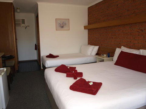 Old Coach Motor Inn Echuca - Accommodation Brunswick Heads 3