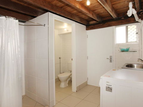 Oloway 40 - 2 BDRM Pet Friendly,  Budget Home - Accommodation Brunswick Heads 3