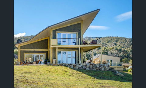On The Huon River - Accommodation Brunswick Heads 0