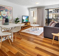 One-Bed Apartment With Balcony and Parking near CBD - Accommodation Brunswick Heads