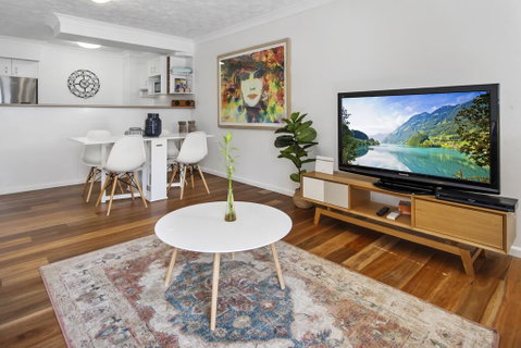 One-Bed Apartment With Balcony And Parking Near CBD - Accommodation Brunswick Heads 2