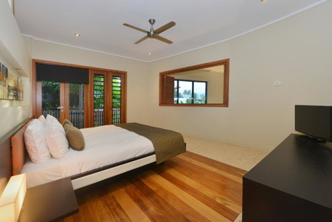 OneLuxe Port Douglas - Accommodation Brunswick Heads 3