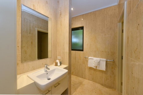 OneLuxe Port Douglas - Accommodation Brunswick Heads 0