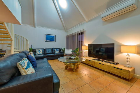 Osprey Holiday Village Unit 117 - Exquisite 3 Bedroom Holiday Villa With A Pool In The Complex - Accommodation Brunswick Heads 2