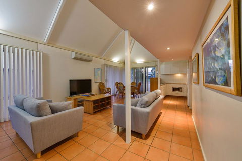 Osprey Holiday Village Unit 123 - Blissful 3 Bedroom Holiday Villa With A Pool In The Complex - Accommodation Brunswick Heads 1