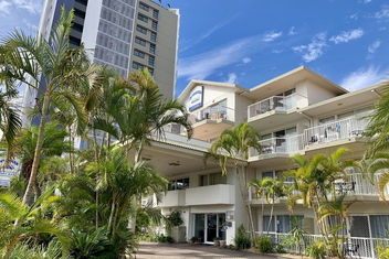 Outrigger Burleigh with Accommodation Brunswick Heads