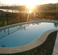 Palm Lakeside Holiday Home - Bowen Whitsundays Queensland - Accommodation Brunswick Heads