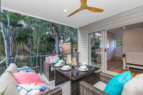 Park Avenue Townhouse Retreat Brisbane Sleeps 10 - Accommodation Brunswick Heads 2