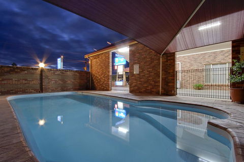 Parkes International - Accommodation Brunswick Heads 2