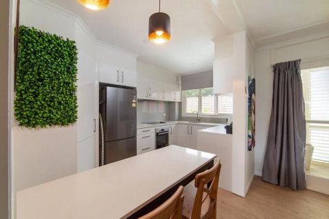 Peaceful 3 Bedroom Apartment In Ascot - Accommodation Brunswick Heads 1