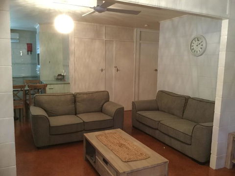 Pet Friendly Home Walking Distance To Surf Beach - North St, Woorim - Accommodation Brunswick Heads 2