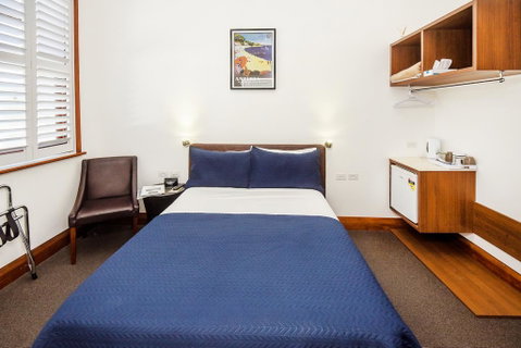 Pier Hotel - Accommodation Brunswick Heads 3