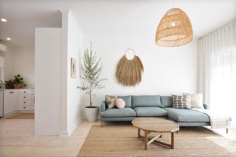 Pine At Arlo's - Refined Luxury In Glenelg - Accommodation Brunswick Heads 0