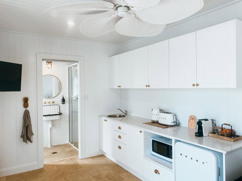 Pineapple Studio Byron Bay - Accommodation Brunswick Heads 0