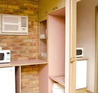 Pines Country Club Motor Inn - Accommodation Brunswick Heads