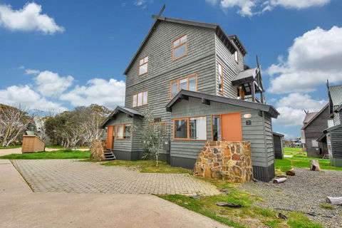 Piqueos 2 - Accommodation Brunswick Heads 0