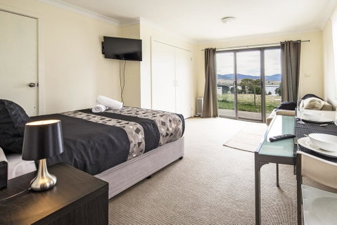 Poley Cow Studio - Accommodation Brunswick Heads 0