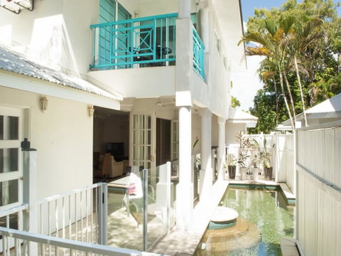 Port Douglas Paradise - Beach Villa - Accommodation Brunswick Heads 1