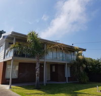 Portarlington beach shack 50 metres to the water - Accommodation Brunswick Heads
